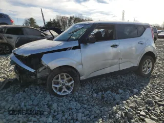 2020 Kia Soul S with VIN KNDJ23AU2L7096257, listed as a Copart auction lot 47076875 with 0 mi miles and Salvage Title. Bid and sale history available at carsss.com. Image 1.