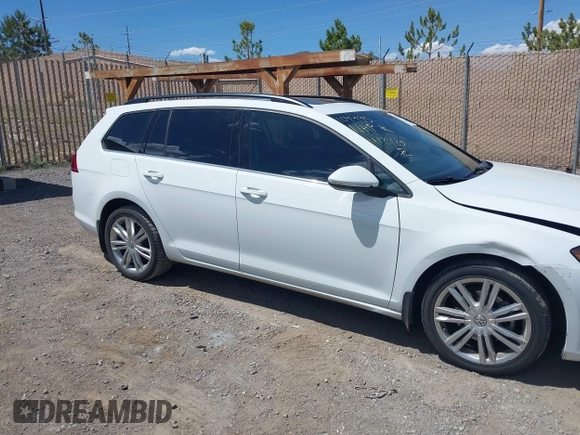2015 Volkswagen Golf SportWagen TDI SE with VIN 3VWCA7AU2FM507053, listed as a IAAI auction lot 42117396 with 124,946 mi miles. Bid and sale history available at carsss.com. Image 13.
