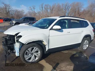 2023 Volkswagen Atlas SE с VIN 1V2HR2CA1PC556110, выставлен на аукционе IAAI как лот 41131285 с пробегом 13 543 миль миль и . История ставок и продаж доступна на DreamBid. Изображение 14.