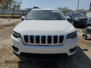 2019 Jeep Cherokee Latitude с VIN 1C4PJLCB9KD313506, выставлен на аукционе Copart как лот 52672515 с пробегом 136 496 миль миль и Списание • Salvage title. История ставок и продаж доступна на DreamBid. Изображение 5.
