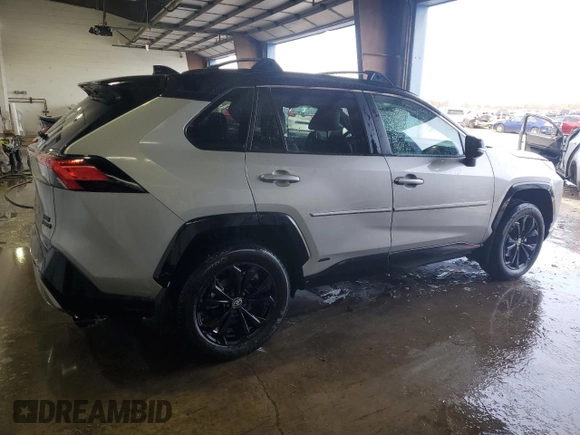 2024 Toyota RAV4 Hybrid XSE with VIN 2T3E6RFVXRW081223, listed as a Copart auction lot 42163285 with 2,167 mi miles and Salvage Title. Bid and sale history available at DreamBid. Image 3.