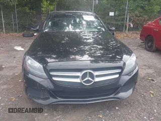 2018 Mercedes-Benz C 300 с VIN 55SWF4JB2JU248820, выставлен на аукционе IAAI как лот 42538805 с пробегом 148 140 миль миль и . История ставок и продаж доступна на DreamBid. Изображение 12.