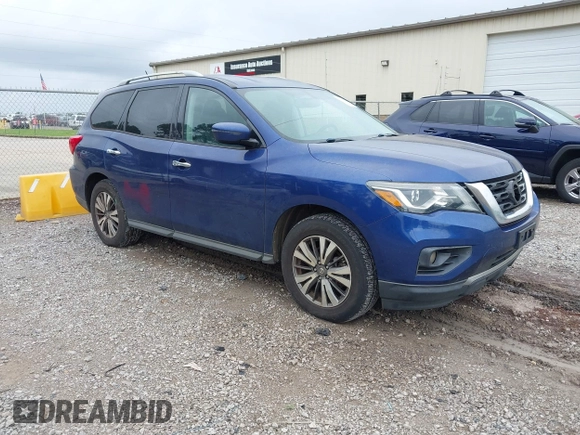 2017 Nissan Pathfinder SV z VIN 5N1DR2MMXHC613443, wystawiony jako IAAI lot #42370891 z przebiegiem 135 460 mil mil oraz . Historia ofert i sprzedaży dostępna na DreamBid. Obrazek 1.