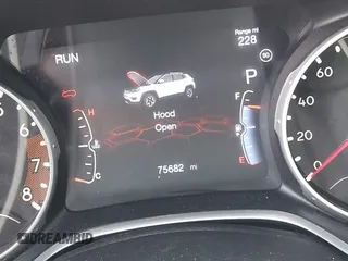 2019 Jeep Compass Limited with VIN 3C4NJCCB9KT793600, listed as a IAAI auction lot 41558619 with 75,682 mi miles. Bid and sale history available at carsss.com. Image 15.