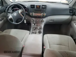 2010 Toyota Highlander with VIN 5TDBK3EH5AS024439, listed as a Copart auction lot 60076265 with 155,295 mi miles and Salvage title. Bid and sale history available at DreamBid. Image 8.