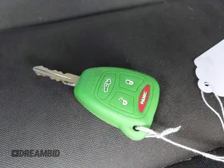 2016 Jeep Wrangler Unlimited Freedom с VIN 1C4BJWDG2GL324205, выставлен на аукционе IAAI как лот 42338275 с пробегом 52 095 миль миль и . История ставок и продаж доступна на DreamBid. Изображение 11.