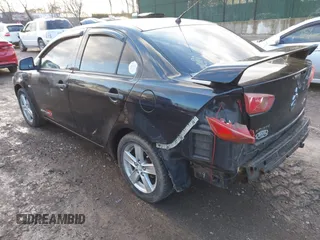 2008 Mitsubishi Lancer DE z VIN JA3AU26U58U004840, wystawiony jako IAAI lot #41515756 z przebiegiem 117 996 mil mil oraz . Historia ofert i sprzedaży dostępna na DreamBid. Obrazek 3.