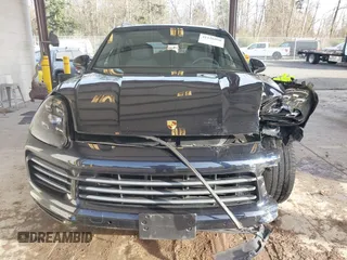 2019 Porsche Cayenne with VIN WP1AA2AY9KDA18198, listed as a IAAI auction lot 41126050 with 84,371 mi miles and . Bid and sale history available at DreamBid. Image 12.