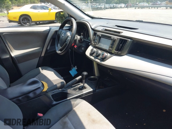 2013 Toyota RAV4 LE z VIN 2T3BFREV8DW022667, wystawiony jako IAAI lot #42656611 z przebiegiem 243 901 mil mil oraz . Historia ofert i sprzedaży dostępna na DreamBid. Obrazek 5.