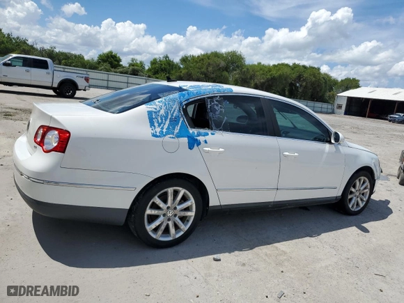 2010 Volkswagen Passat Sedan Komfort with VIN WVWJK7ANXAE071955, listed as a Copart auction lot 69953424 with 168,559 mi miles and Clean Title. Bid and sale history available at carsss.com. Image 3.