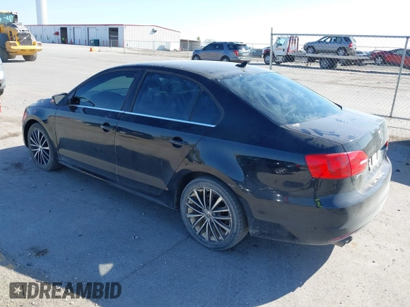 2012 Volkswagen Jetta Sedan SEL w/Sunroof with VIN 3VWLX7AJ2CM388825, listed as a IAAI auction lot 40490216 with 144,694 mi miles. Bid and sale history available at carsss.com. Image 3.