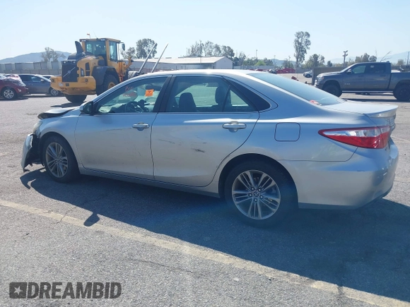 2015 Toyota Camry XLE z VIN 4T1BF1FK1FU040493, wystawiony jako IAAI lot #41767343 z przebiegiem 170 232 mil mil oraz . Historia ofert i sprzedaży dostępna na DreamBid. Obrazek 14.