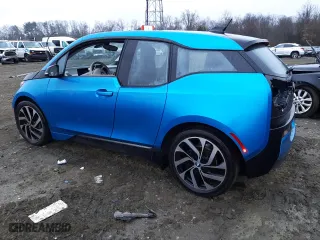 2017 BMW i3 with VIN WBY1Z8C50HV551722, listed as a Copart auction lot 37751273 with 3,673 mi miles. Bid and sale history available at carsss.com. Image 2.