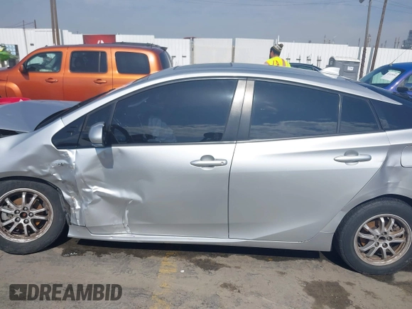2018 Toyota Prius Two with VIN JTDKARFU2J3554502, listed as a IAAI auction lot 41592780 with 119,210 mi miles. Bid and sale history available at carsss.com. Image 13.