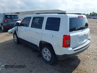 2014 Jeep Patriot Sport with VIN 1C4NJPBA8ED772974, listed as a IAAI auction lot 42401827 with 140,761 mi miles and . Bid and sale history available at DreamBid. Image 3.