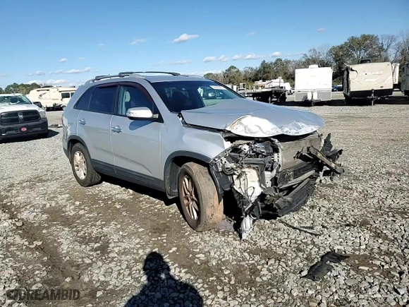 2014 Kia Sorento LX with VIN 5XYKT3A69EG444225, listed as a Copart auction lot 84320474 with 191,272 mi miles and Salvage Title. Bid and sale history available at carsss.com. Image 12.