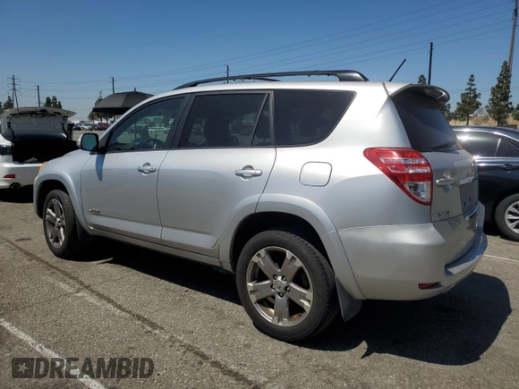 2010 Toyota RAV4 Sport с VIN JTMWF4DV0A5027869, выставлен на аукционе Copart как лот 57826765 с пробегом 196 536 миль миль и Чистый • Clean title. История ставок и продаж доступна на DreamBid. Изображение 2.