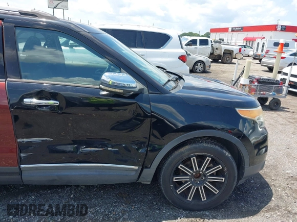 2012 Ford Explorer XLT with VIN 1FMHK7D83CGA34527, listed as a IAAI auction lot 42500554 with 195,354 mi miles and . Bid and sale history available at DreamBid. Image 6.
