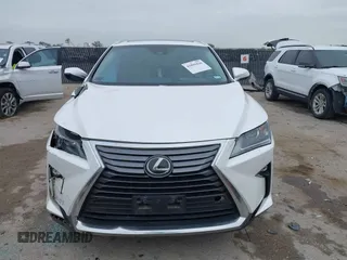 2018 Lexus RX 350L Premium z VIN JTJDZKCAXJ2010125, wystawiony jako IAAI lot #41899420 z przebiegiem 113 995 mil mil oraz . Historia ofert i sprzedaży dostępna na DreamBid. Obrazek 12.