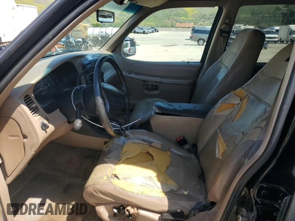 2000 Ford Explorer XLT z VIN 1FMZU63E0YZC04466, wystawiony jako Copart lot #55075205 z przebiegiem 195 071 mil mil oraz Szkoda całkowita • Salvage title. Historia ofert i sprzedaży dostępna na DreamBid. Obrazek 7.