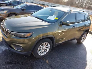 2019 Jeep Cherokee Latitude with VIN 1C4PJLCB3KD416517, listed as a IAAI auction lot 41275406 with 83,321 mi miles. Bid and sale history available at carsss.com. Image 17.