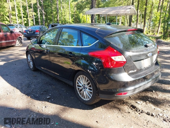 2014 Ford Focus Titanium z VIN 1FADP3N28EL166187, wystawiony jako IAAI lot #42553868 z przebiegiem 189 470 mil mil oraz . Historia ofert i sprzedaży dostępna na DreamBid. Obrazek 3.