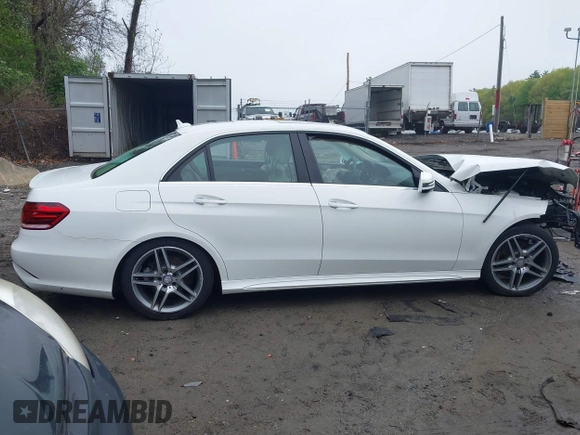 2014 Mercedes-Benz E 350 Luxury with VIN WDDHF8JB8EA980004, listed as a IAAI auction lot 42160745 with 58,418 mi miles and . Bid and sale history available at DreamBid. Image 14.