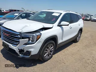 2024 GMC Terrain SLT z VIN 3GKALVEG6RL322810, wystawiony jako IAAI lot #42478282 z przebiegiem 32 523 mil mil oraz . Historia ofert i sprzedaży dostępna na DreamBid. Obrazek 17.