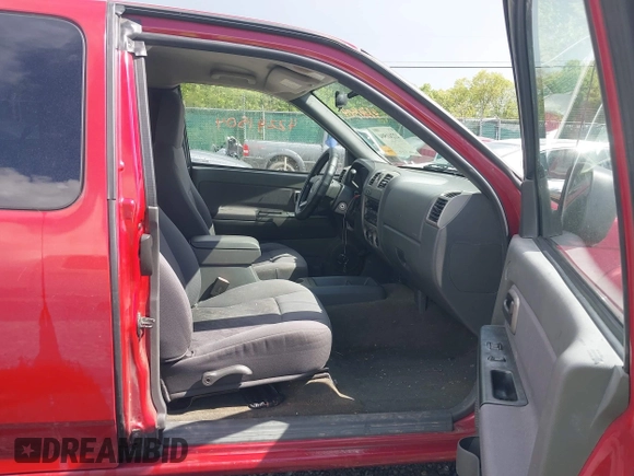 2005 Chevrolet Colorado LS Z71 with VIN 1GCDT196258122275, listed as a IAAI auction lot 42241504 with 125,998 mi miles and . Bid and sale history available at DreamBid. Image 5.