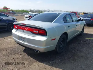 2013 Dodge Charger Police z VIN 2C3CDXAT9DH549866, wystawiony jako IAAI lot #42063862 z przebiegiem 145 191 mil mil oraz . Historia ofert i sprzedaży dostępna na DreamBid. Obrazek 4.