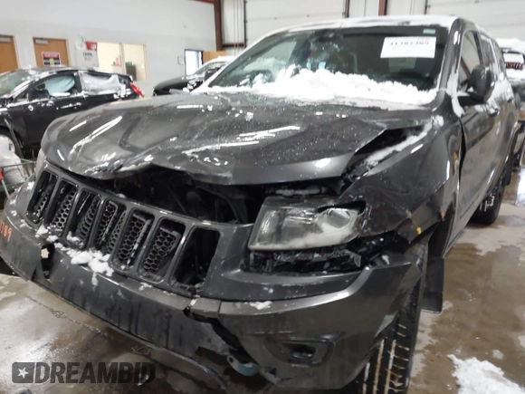 2015 Jeep Grand Cherokee Laredo with VIN 1C4RJFAGXFC752489, listed as a IAAI auction lot 41382389 with 147,892 mi miles. Bid and sale history available at carsss.com. Image 6.