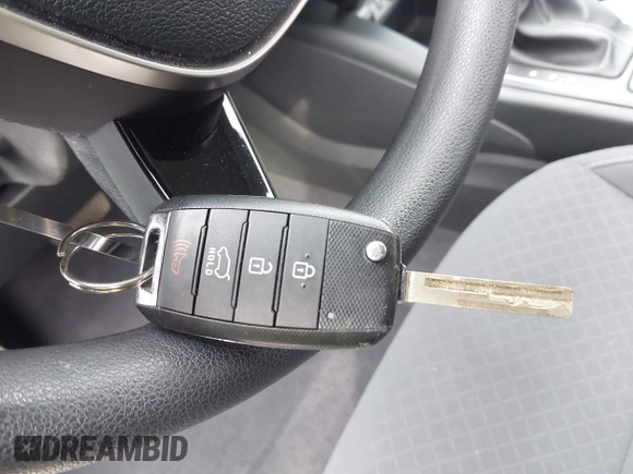2020 Kia Sorento S z VIN 5XYPG4A5XLG690303, wystawiony jako IAAI lot #42070603 z przebiegiem 55 434 mil mil oraz . Historia ofert i sprzedaży dostępna na DreamBid. Obrazek 11.