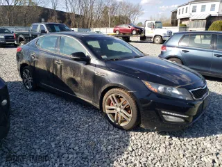 2013 Kia Optima SX w/Limited Pkg with VIN 5XXGR4A60DG099812, listed as a Copart auction lot 54092735 with 161,755 mi miles and Clean Title. Bid and sale history available at carsss.com. Image 4.