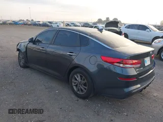 2020 Kia Optima LX with VIN 5XXGT4L30LG423750, listed as a IAAI auction lot 40321560 with 81,957 mi miles. Bid and sale history available at carsss.com. Image 3.
