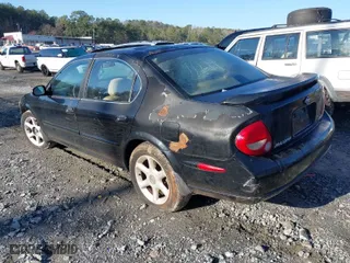 2000 Nissan Maxima GXE with VIN JN1CA31DXYT509314, listed as a IAAI auction lot 41762697 with 282,425 mi miles. Bid and sale history available at carsss.com. Image 3.