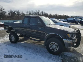 1996 Toyota Tacoma z VIN 4TAWM72N8TZ183580, wystawiony jako Copart lot #42058255 z przebiegiem 271 645 mil mil oraz Szkoda całkowita • Salvage title. Historia ofert i sprzedaży dostępna na DreamBid. Obrazek 4.