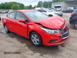 2017 Chevrolet Cruze LS z VIN 1G1BC5SM6H7249640, wystawiony jako IAAI lot #42309976 z przebiegiem 72 809 mil mil oraz . Historia ofert i sprzedaży dostępna na DreamBid. Obrazek 1.