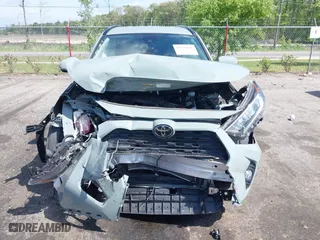 2021 Toyota RAV4 XLE with VIN JTMW1RFV8MD077146, listed as a IAAI auction lot 41970860 with 22,029 mi miles. Bid and sale history available at carsss.com. Image 12.