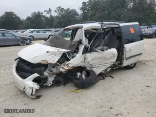 2006 Chrysler Town & Country SWB with VIN 1A4GP45R96B585502, listed as a Copart auction lot 85336314 with 0 mi miles and Salvage Title. Bid and sale history available at carsss.com. Image 1.