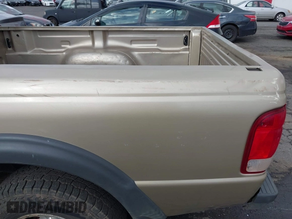 2000 Ford Ranger XLT with VIN 1FTZR15X6YTB04477, listed as a IAAI auction lot 41926170 with 222,217 mi miles and . Bid and sale history available at DreamBid. Image 6.