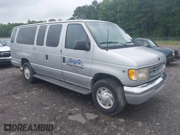 2001 Ford Econoline Passenger XL с VIN 1FBSS31S21HB41485, выставлен на аукционе IAAI как лот 42348076 с пробегом 137 270 миль миль и . История ставок и продаж доступна на DreamBid. Изображение 1.