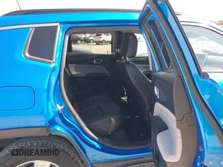 2022 Jeep Compass Latitude with VIN 3C4NJDBB5NT178361, listed as a IAAI auction lot 41874823 with 37,241 mi miles and . Bid and sale history available at DreamBid. Image 8.