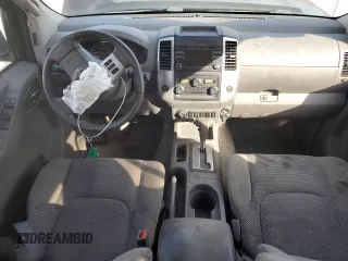 2014 Nissan Frontier SV z VIN 1N6AD0FV8EN763466, wystawiony jako Copart lot #47584205 z przebiegiem 306 983 mil mil oraz Tytuł czysty. Historia ofert i sprzedaży dostępna na DreamBid. Obrazek 8.