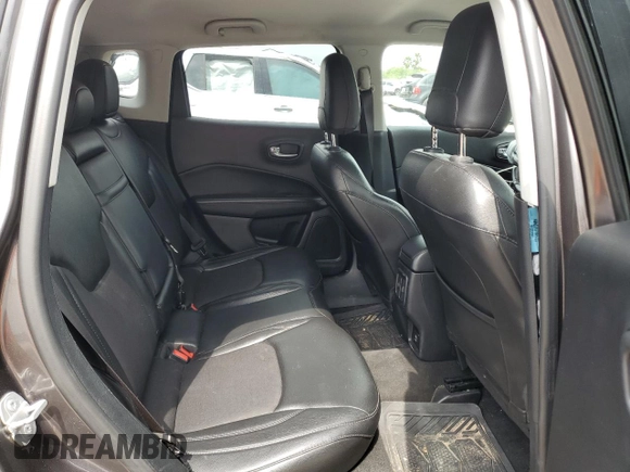 2018 Jeep Compass Latitude z VIN 3C4NJCBB7JT407630, wystawiony jako Copart lot #54610415 z przebiegiem 68 676 mil mil oraz Szkoda całkowita • Salvage title. Historia ofert i sprzedaży dostępna na DreamBid. Obrazek 11.