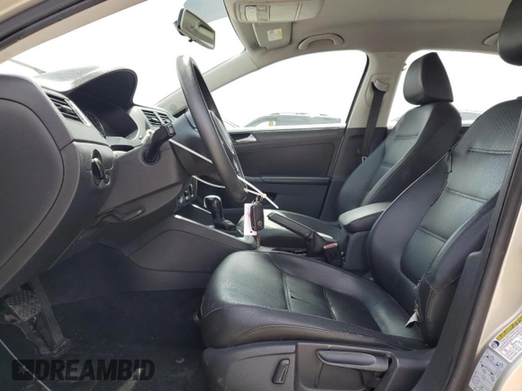 2014 Volkswagen Jetta Sedan SE with VIN 3VWD17AJ5EM241617, listed as a Copart auction lot 53378175 with 110,093 mi miles and Salvage Title. Bid and sale history available at carsss.com. Image 7.