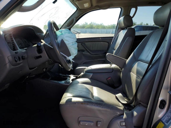 2001 Toyota Sequoia Limited with VIN 5TDBT48A81S007765, listed as a Copart auction lot 50270065 with 191,935 mi miles and Salvage Title. Bid and sale history available at carsss.com. Image 7.