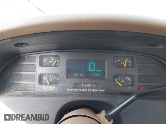 1996 Chevrolet Caprice Classic 1SA Special Value Pkg with VIN 1G1BL52P9TR190980, listed as a IAAI auction lot 42019775 with 135,432 mi miles. Bid and sale history available at carsss.com. Image 7.