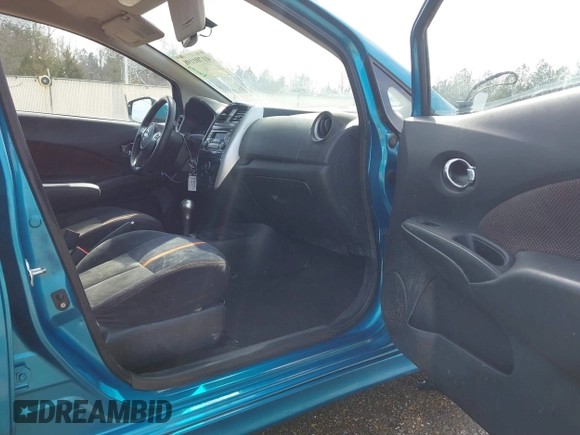 2015 Nissan Note SV with VIN 3N1CE2CP0FL372410, listed as a IAAI auction lot 41701198 with 101,538 mi miles and . Bid and sale history available at DreamBid. Image 5.