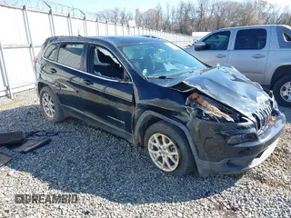 2017 Jeep Cherokee Latitude with VIN 1C4PJLCB5HW597746, listed as a IAAI auction lot 41492383 with 165,362 mi miles and . Bid and sale history available at carsss.com. Image 1.