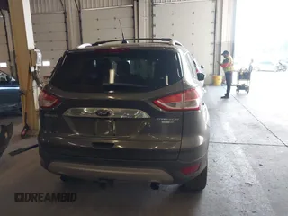 2015 Ford Escape Titanium с VIN 1FMCU9J98FUC05727, выставлен на аукционе IAAI как лот 42229328 с пробегом 112 896 миль миль и . История ставок и продаж доступна на DreamBid. Изображение 17.